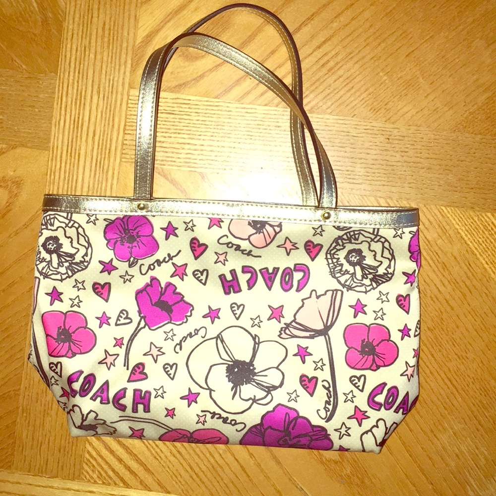 Adorable Coach Purse